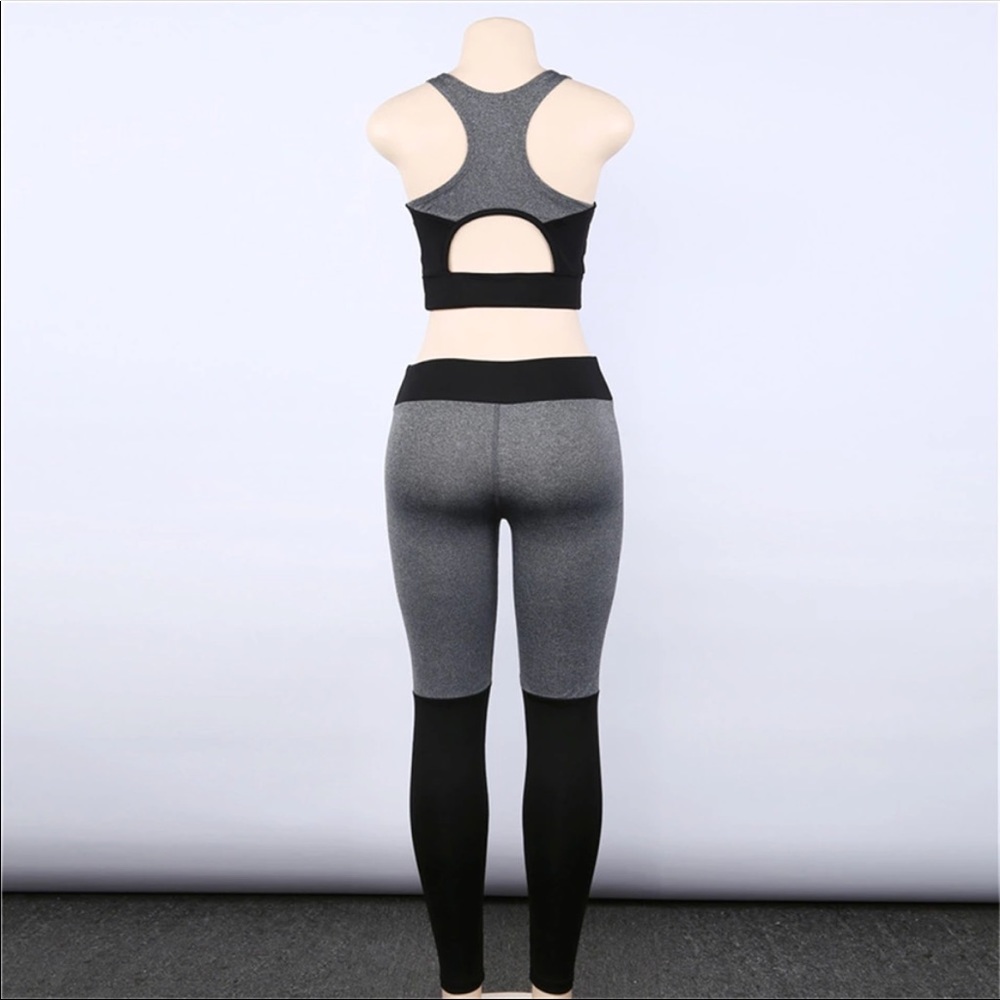 Restock Yoga set - workout & running legging set - Picture 6 of 7
